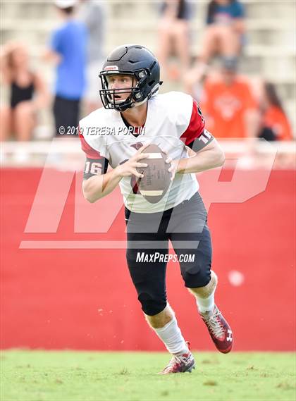 Thumbnail 2 in Wade Hampton vs Hillcrest (Greenville Jamboree) photogallery.