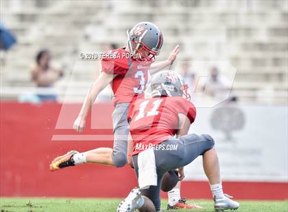 Thumbnail 2 in Wade Hampton vs Hillcrest (Greenville Jamboree) photogallery.