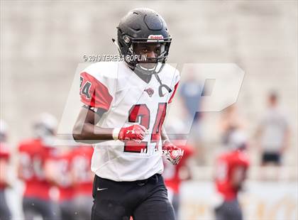 Thumbnail 3 in Wade Hampton vs Hillcrest (Greenville Jamboree) photogallery.