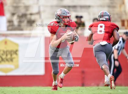 Thumbnail 3 in Wade Hampton vs Hillcrest (Greenville Jamboree) photogallery.
