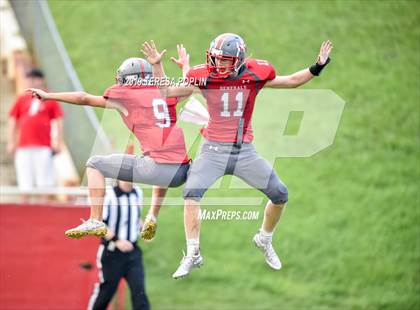 Thumbnail 2 in Wade Hampton vs Hillcrest (Greenville Jamboree) photogallery.