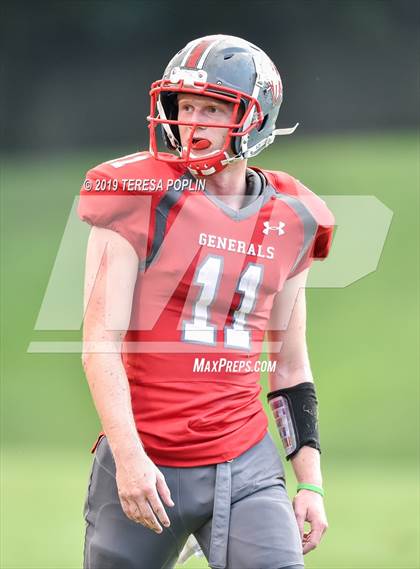 Thumbnail 2 in Wade Hampton vs Hillcrest (Greenville Jamboree) photogallery.