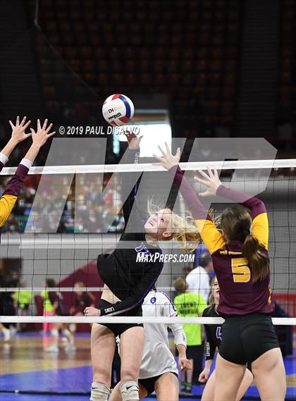 Thumbnail 1 in Lutheran vs. Alamosa (CHSAA 3A Quarter-Fina) photogallery.