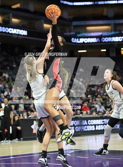 Thumbnail 2 in Etiwanda @ Archbishop Mitty (CIF State Open Final) photogallery.