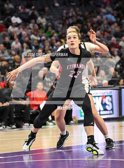 Thumbnail 2 in Etiwanda @ Archbishop Mitty (CIF State Open Final) photogallery.