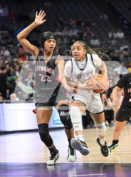 Thumbnail 2 in Etiwanda @ Archbishop Mitty (CIF State Open Final) photogallery.