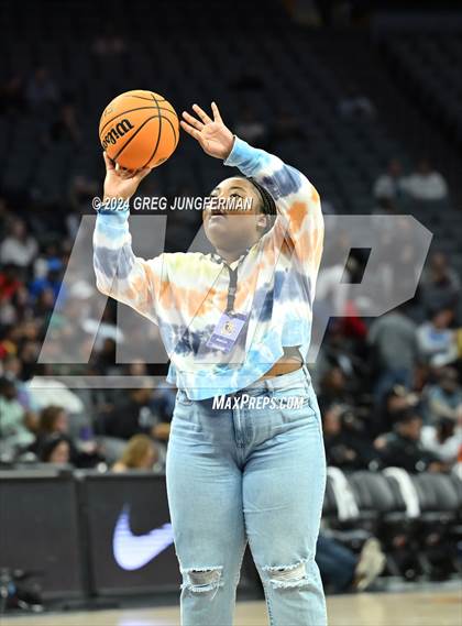 Thumbnail 3 in Etiwanda @ Archbishop Mitty (CIF State Open Final) photogallery.
