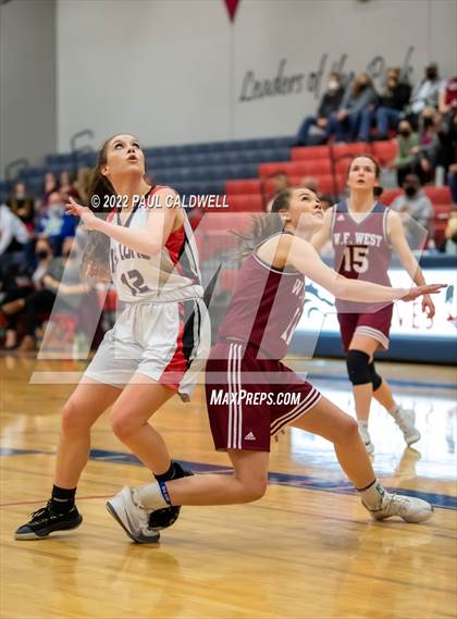 Thumbnail 2 in WF West vs. R.A. Long (WIAA 2A District Playoff) photogallery.
