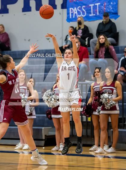 Thumbnail 3 in WF West vs. R.A. Long (WIAA 2A District Playoff) photogallery.