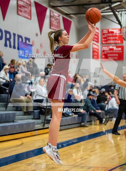 Thumbnail 1 in WF West vs. R.A. Long (WIAA 2A District Playoff) photogallery.