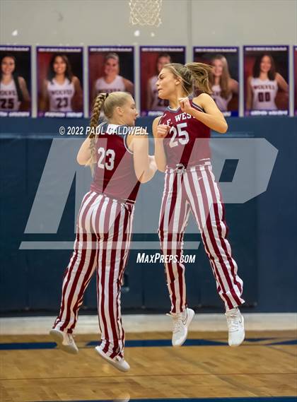 Thumbnail 1 in WF West vs. R.A. Long (WIAA 2A District Playoff) photogallery.