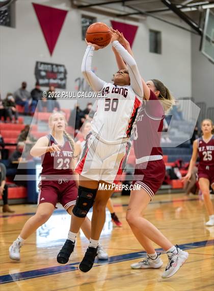 Thumbnail 3 in WF West vs. R.A. Long (WIAA 2A District Playoff) photogallery.