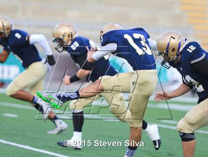 Thumbnail 1 in Bishop's vs. Mater Dei Catholic (CIF SDS D4 Final) photogallery.