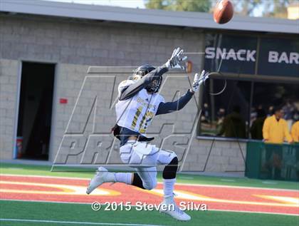 Thumbnail 2 in Bishop's vs. Mater Dei Catholic (CIF SDS D4 Final) photogallery.