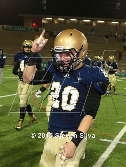 Thumbnail 3 in Bishop's vs. Mater Dei Catholic (CIF SDS D4 Final) photogallery.