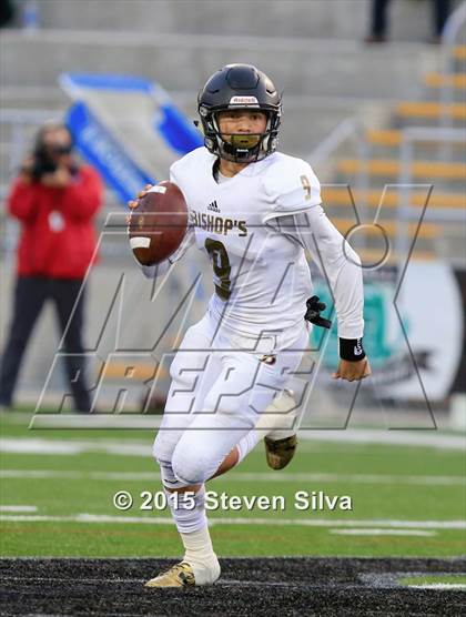 Thumbnail 1 in Bishop's vs. Mater Dei Catholic (CIF SDS D4 Final) photogallery.