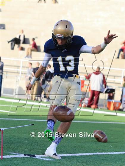 Thumbnail 2 in Bishop's vs. Mater Dei Catholic (CIF SDS D4 Final) photogallery.