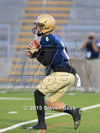 Thumbnail 1 in Bishop's vs. Mater Dei Catholic (CIF SDS D4 Final) photogallery.