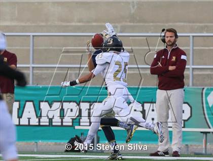 Thumbnail 2 in Bishop's vs. Mater Dei Catholic (CIF SDS D4 Final) photogallery.