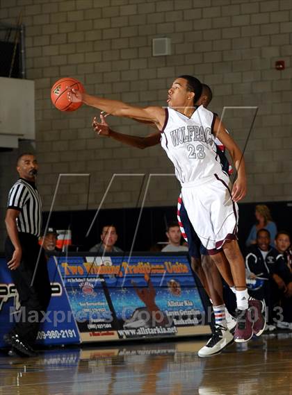 Thumbnail 2 in Citrus Hill vs. Claremont (I Have a Dream Classic) photogallery.