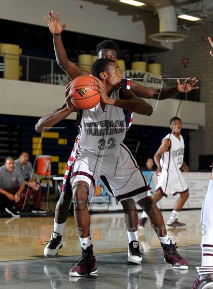 Thumbnail 2 in Citrus Hill vs. Claremont (I Have a Dream Classic) photogallery.