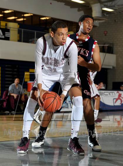 Thumbnail 3 in Citrus Hill vs. Claremont (I Have a Dream Classic) photogallery.