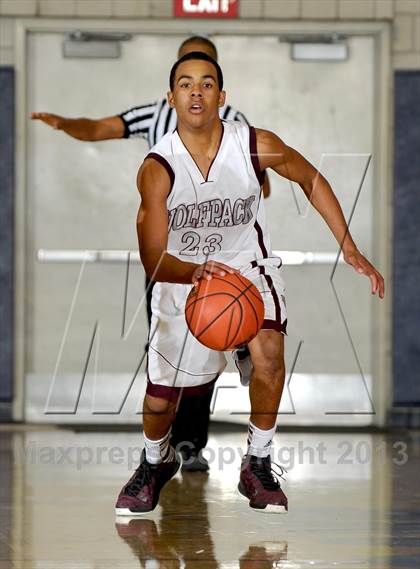 Thumbnail 3 in Citrus Hill vs. Claremont (I Have a Dream Classic) photogallery.
