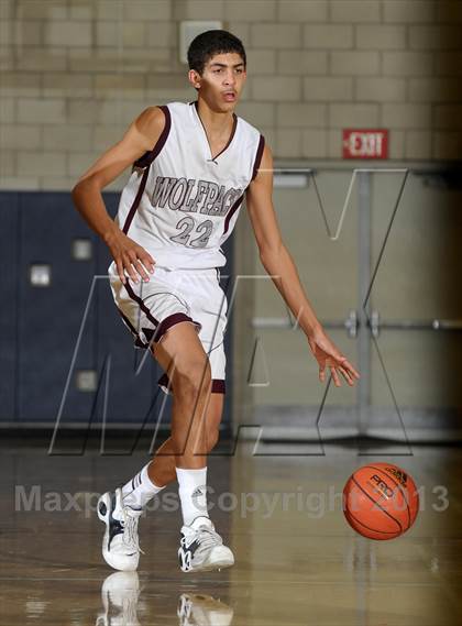 Thumbnail 2 in Citrus Hill vs. Claremont (I Have a Dream Classic) photogallery.