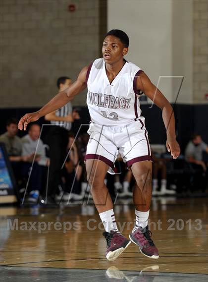 Thumbnail 3 in Citrus Hill vs. Claremont (I Have a Dream Classic) photogallery.