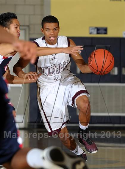 Thumbnail 2 in Citrus Hill vs. Claremont (I Have a Dream Classic) photogallery.