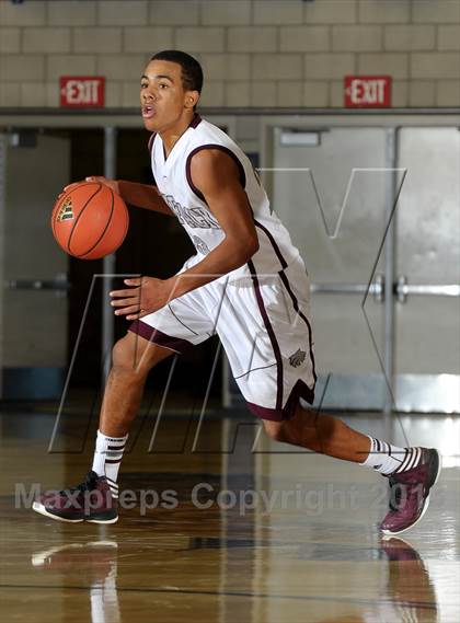 Thumbnail 1 in Citrus Hill vs. Claremont (I Have a Dream Classic) photogallery.
