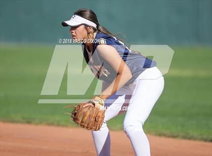 Thumbnail 3 in McClintock @ Kellis photogallery.