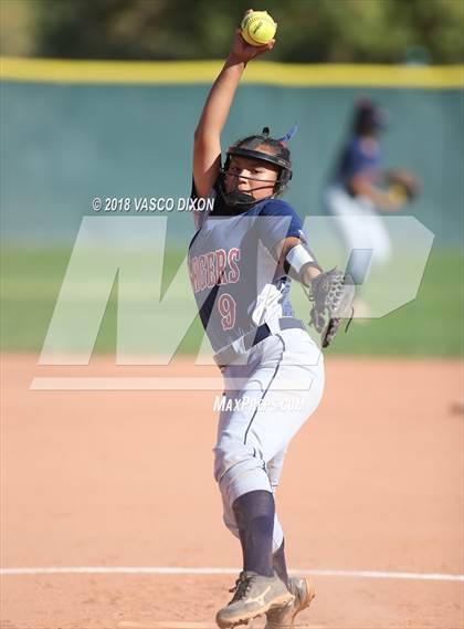 Thumbnail 2 in McClintock @ Kellis photogallery.