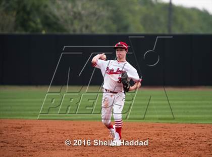 Thumbnail 2 in Regis Jesuit vs St. John's (IMG National Classic) photogallery.