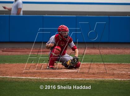 Thumbnail 3 in Regis Jesuit vs St. John's (IMG National Classic) photogallery.