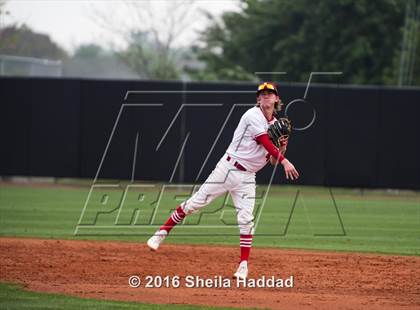 Thumbnail 3 in Regis Jesuit vs St. John's (IMG National Classic) photogallery.