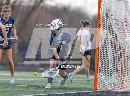 Thumbnail 1 in Walnut Hills @ Strongsville photogallery.
