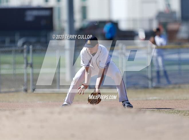 null - Photo 01