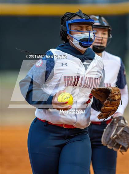 Thumbnail 1 in Overhills @ Terry Sanford photogallery.