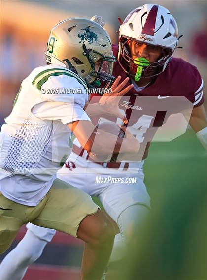 Thumbnail 2 in McCollum @ Floresville photogallery.