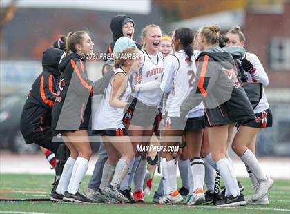 Thumbnail 2 in Wilson vs. Central York (PIAA Class 3A Quarterfinals) photogallery.