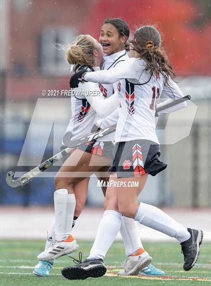 Thumbnail 3 in Wilson vs. Central York (PIAA Class 3A Quarterfinals) photogallery.