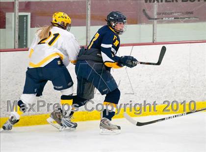 Thumbnail 3 in Fargo North vs Breck (Schwan Cup) photogallery.
