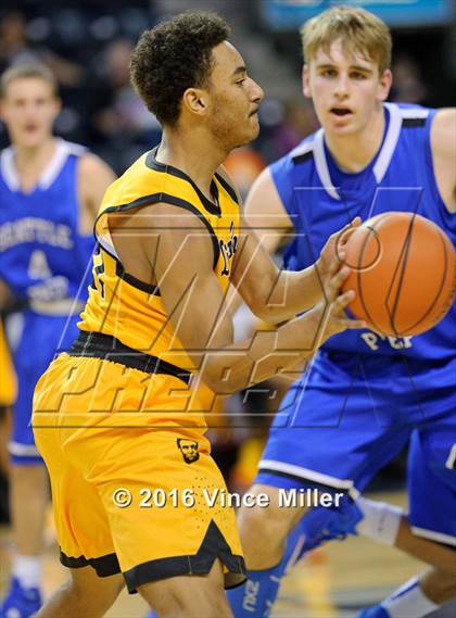 Thumbnail 2 in Seattle Prep vs. Lincoln photogallery.