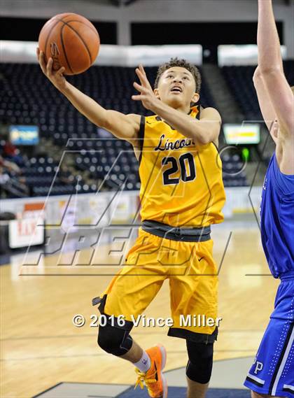 Thumbnail 3 in Seattle Prep vs. Lincoln photogallery.