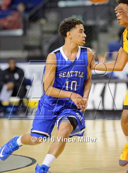 Thumbnail 2 in Seattle Prep vs. Lincoln photogallery.