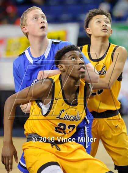Thumbnail 1 in Seattle Prep vs. Lincoln photogallery.