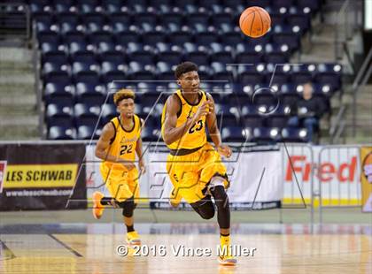 Thumbnail 2 in Seattle Prep vs. Lincoln photogallery.