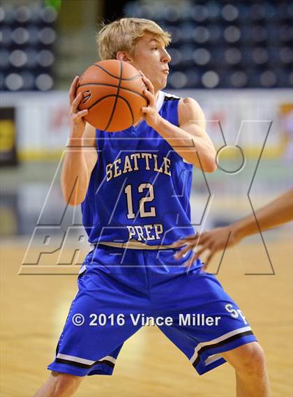 Thumbnail 2 in Seattle Prep vs. Lincoln photogallery.