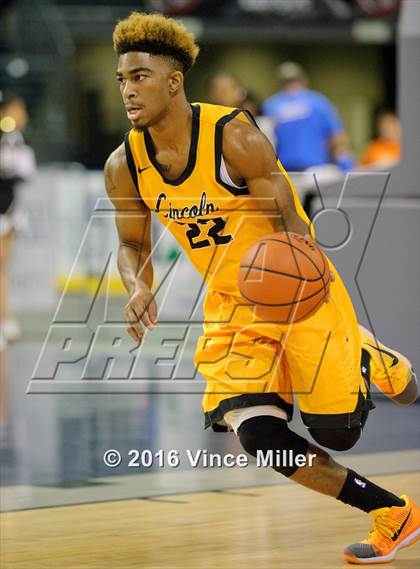Thumbnail 1 in Seattle Prep vs. Lincoln photogallery.